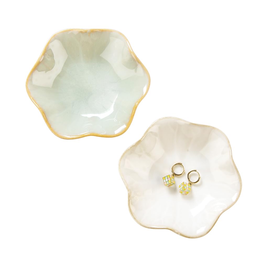 Lotus Leaf Shape Decorative Ring Tray, Small Key Bowl, Ceramic Trinket Tray Jewelry Dish Organizing Necklace Earrings, Home Decoration for Mom Best Friend Sister, Light Green.