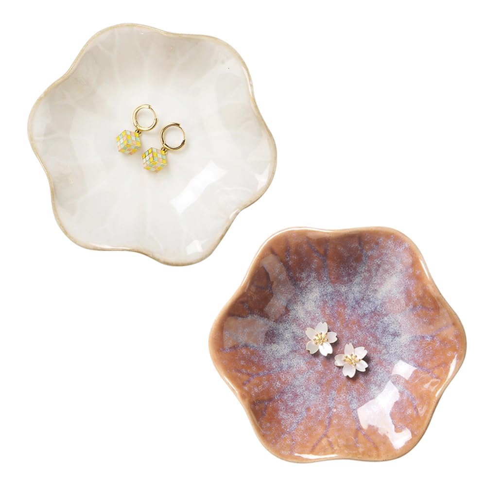 Lotus Leaf Shape Decorative Ring Tray, Small Key Bowl, Ceramic Trinket Tray Jewelry Dish Organizing Necklace Earrings, Home Decoration for Mom Best Friend Sister, Light Green.