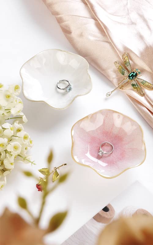Lotus Leaf Shape Decorative Ring Tray, Small Key Bowl, Ceramic Trinket Tray Jewelry Dish Organizing Necklace Earrings, Home Decoration for Mom Best Friend Sister, Light Green.