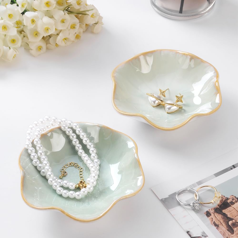 Lotus Leaf Shape Decorative Ring Tray, Small Key Bowl, Ceramic Trinket Tray Jewelry Dish Organizing Necklace Earrings, Home Decoration for Mom Best Friend Sister, Light Green.
