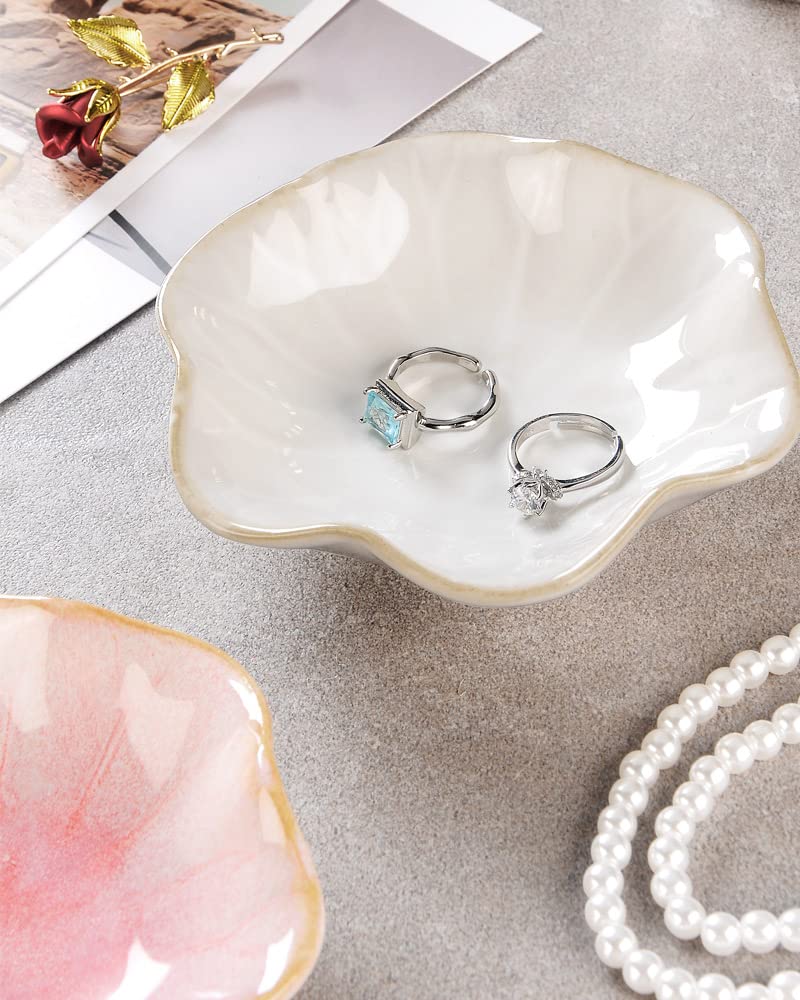 Lotus Leaf Shape Decorative Ring Tray, Small Key Bowl, Ceramic Trinket Tray Jewelry Dish Organizing Necklace Earrings, Home Decoration for Mom Best Friend Sister, Light Green.