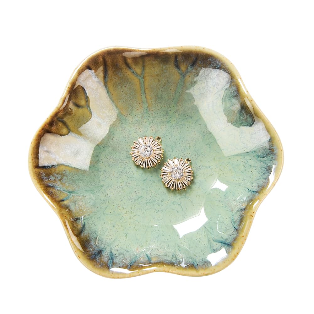 Lotus Leaf Shape Decorative Ring Tray, Small Key Bowl, Ceramic Trinket Tray Jewelry Dish Organizing Necklace Earrings, Home Decoration for Mom Best Friend Sister, Light Green.